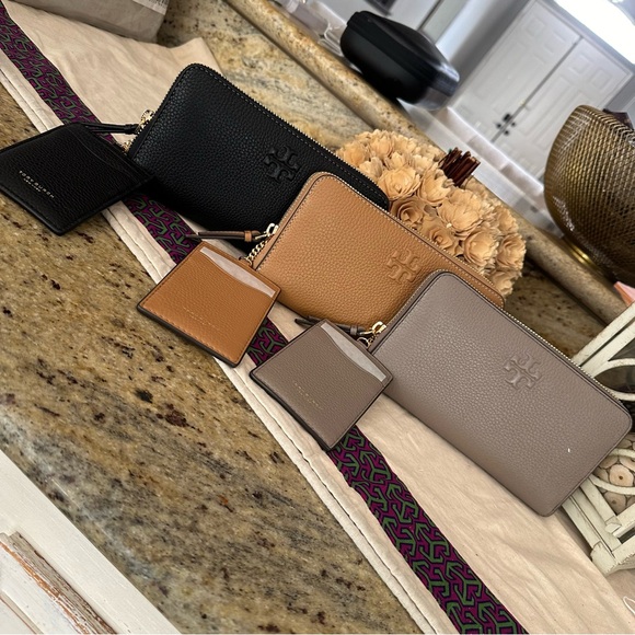 New Tory Burch thea continatal wallet ❤️‍🔥 price for each - Picture 8 of 13